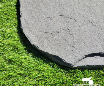 Pas Japonais Rond Noir en Basalt, Pierre Naturelle pour Allées