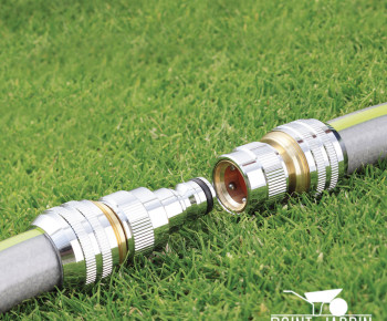 Raccord automatique Ø 19 mm Claber avec système Quick-Click